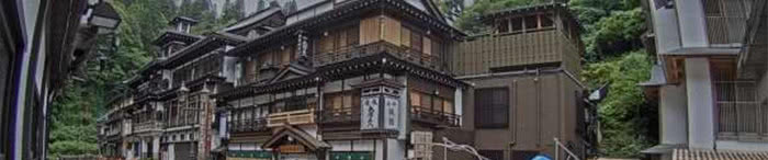 銀山温泉 温泉街の風景（ライブカメラバナー）