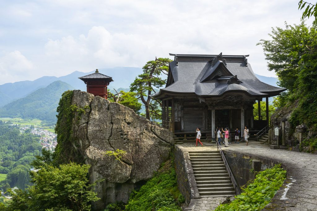 夏こそ行きたい山形のパワースポット、山寺