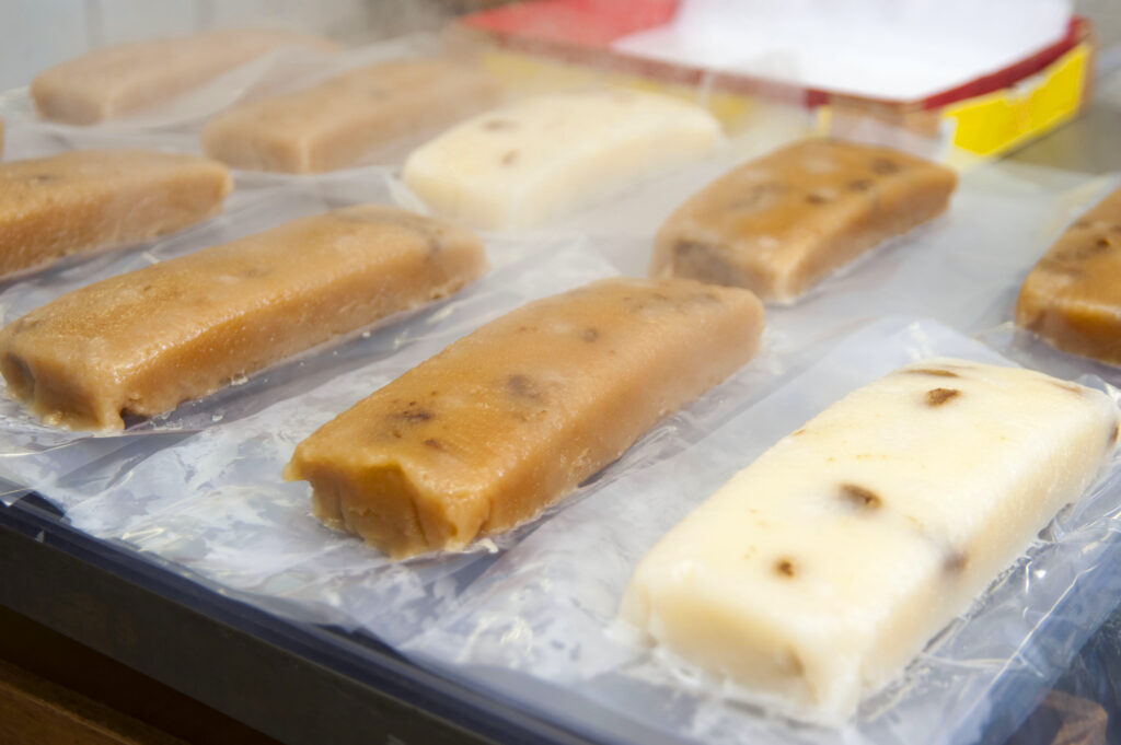 銀山温泉の春迎えの郷土菓子、くぢら餅 - 記事の写真